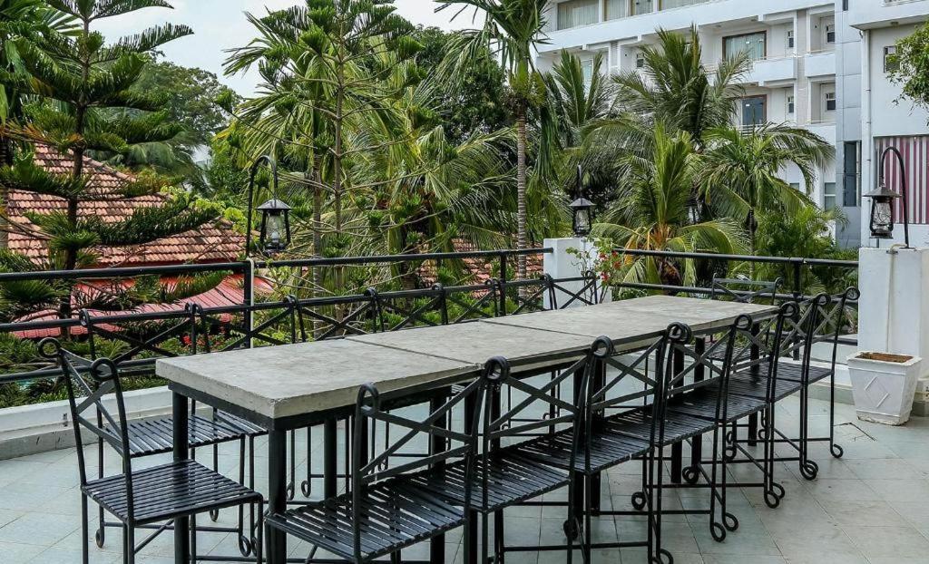 Green Grass Hotel & Restaurant Jaffna Luaran gambar