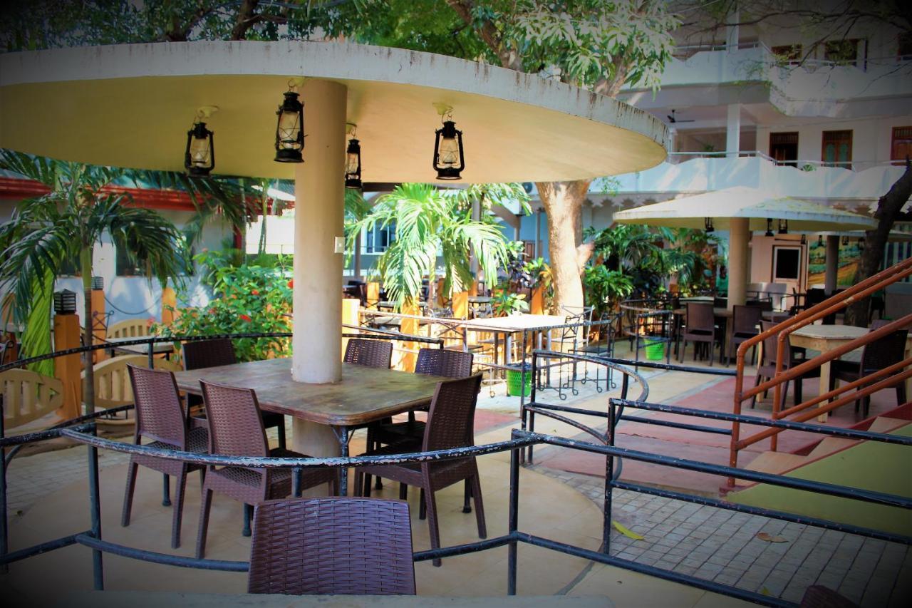 Green Grass Hotel & Restaurant Jaffna Luaran gambar