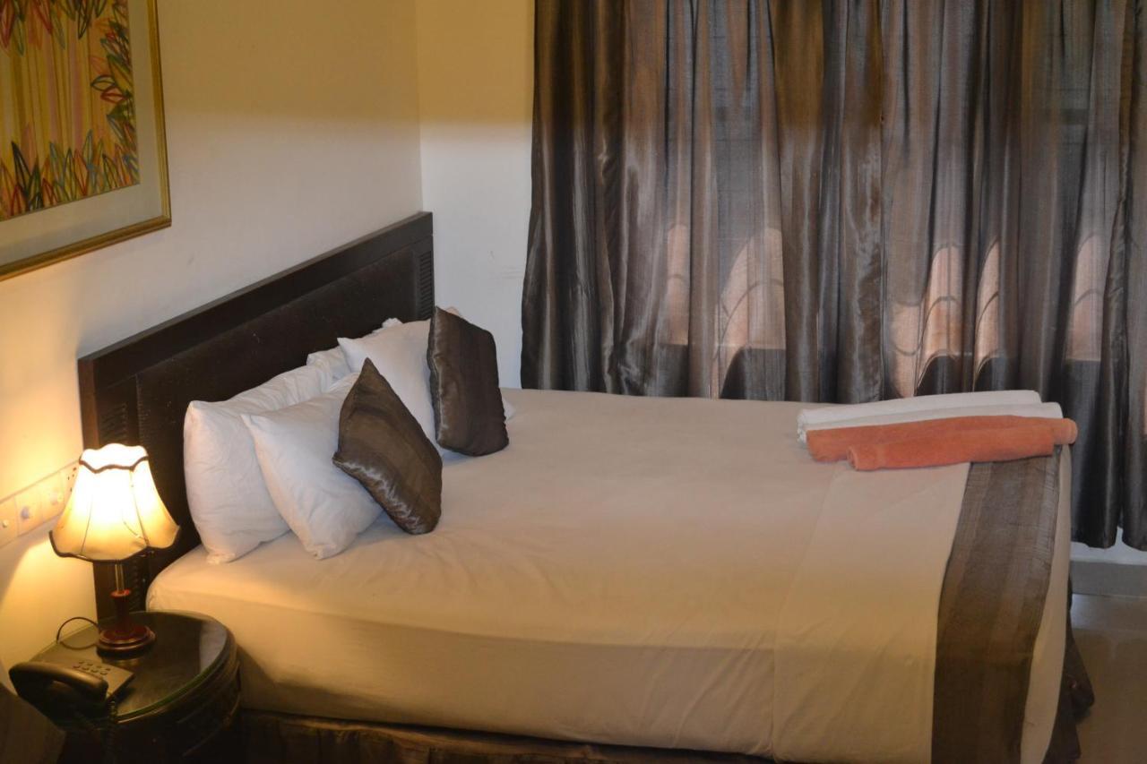 Green Grass Hotel & Restaurant Jaffna Luaran gambar
